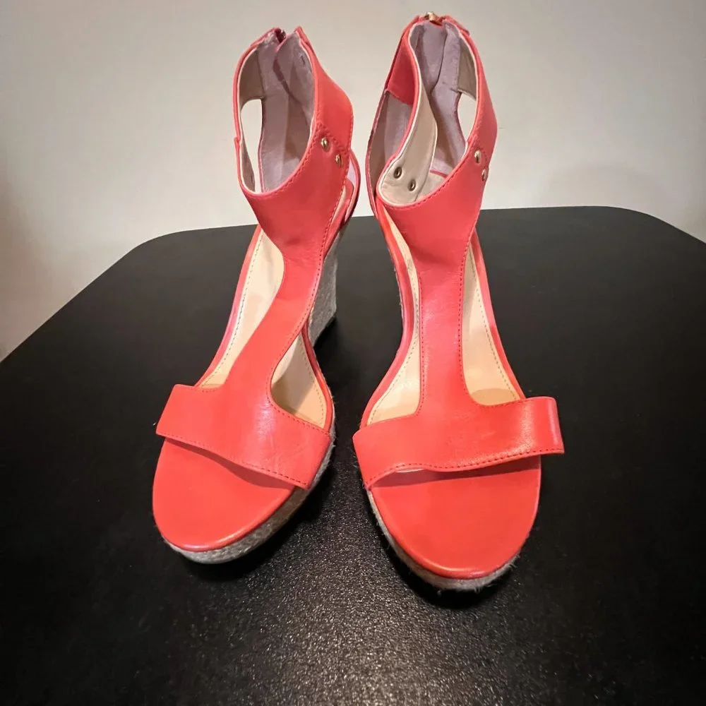 Michael Kors size 7.5 coral wedge espadrilles NWOT